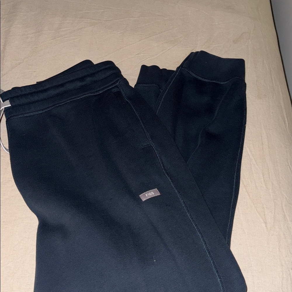 Figs Dark harbor loungewear set - Picture 5 of 5